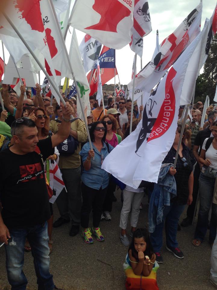 Tzerachias militares: su 13 nadale in Casteddu si torrat a manifestare