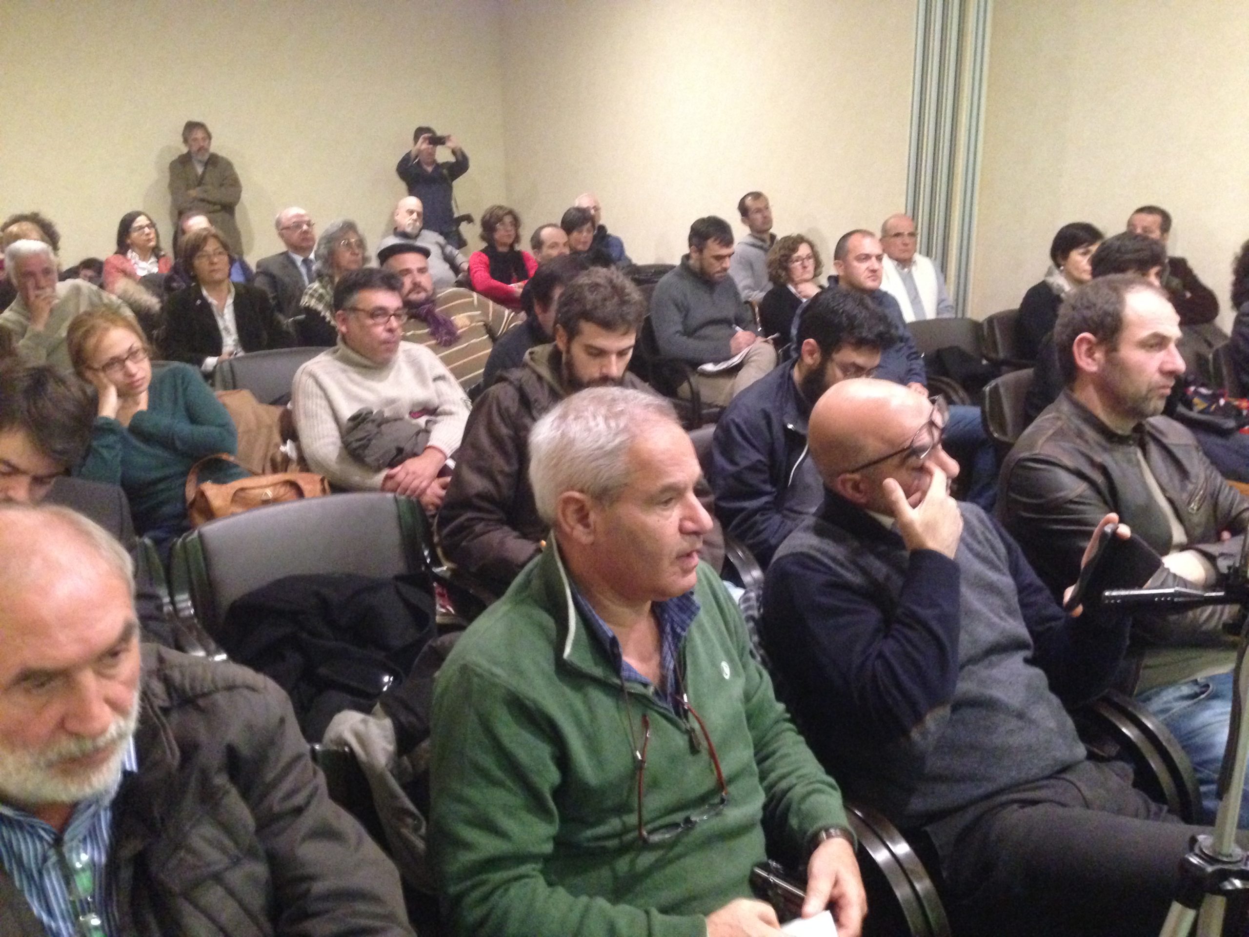 Sos addòbios de su CSU aparitzant bògias friscas e noas