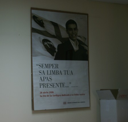 Passadissu de su servìtziu limba sarda 