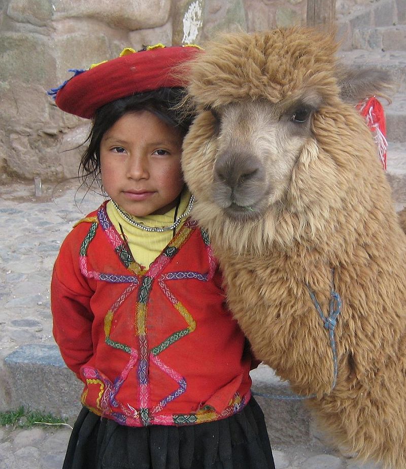 Quechua: sa limba indìgena partzida pro semper dae su colonialismu
