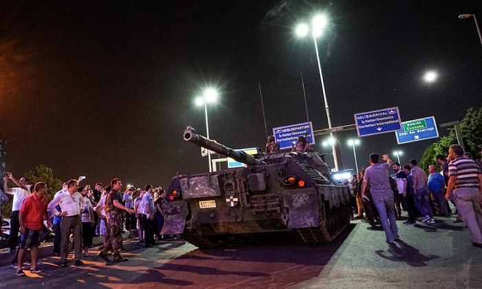 Turchia:  unu corpu de istadu incumpridu.