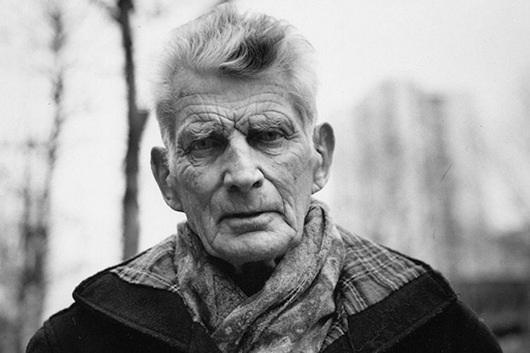 Beckett, un'iscritore intre duas limbas