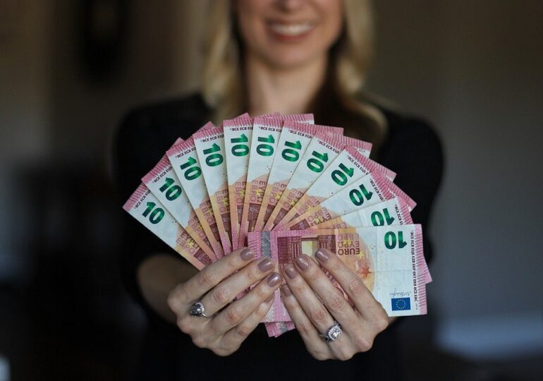 Diferèntzias de gènere: duos indicos