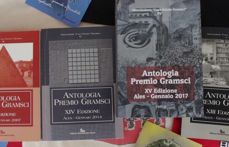 Torrat su “Premio letterario Antonio Gramsci” cun contos e poesias in sardu e in italianu