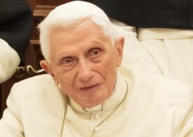 Ratzinger est mortu e sa Crèsia est in abbolotu