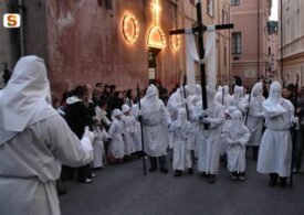 Eris su Lunisanti at abertu sa Chida Santa