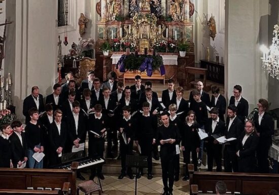 Su coro tedescu ZwoZwoEins in Santu Pedru de Sorres