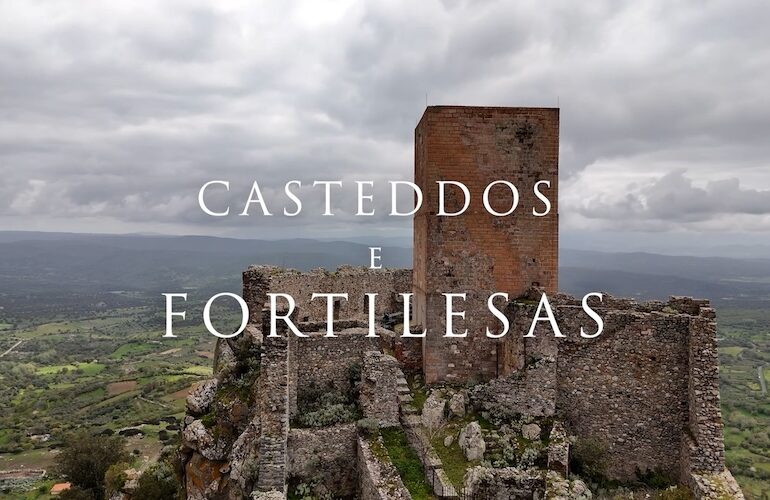 Casteddos e Fortilesas in televisione e in sardu