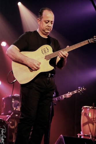 Sa chitarra jazz de Roberto Tola in Tàtari
