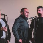 Sessanta biddas e 300 boghes. Cun Amparu su càntigu a tenore bivet in sos cuntestos suos