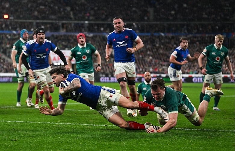 Ses Natziones, cumintzant bene Frantza e Inghilterra