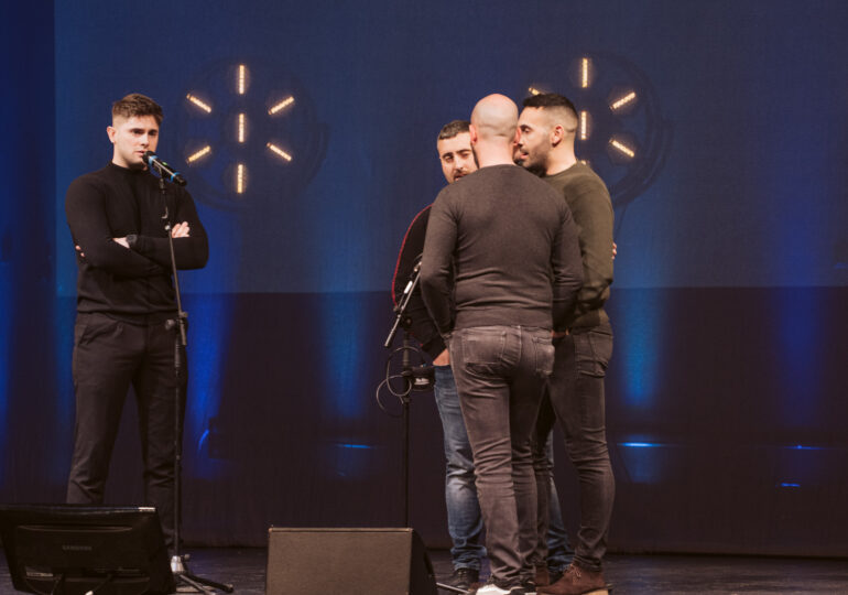 Su tempus benidore de su Cantu a Tenore est in sas manos de sos giòvanos. Sa resèssida manna de Amparu