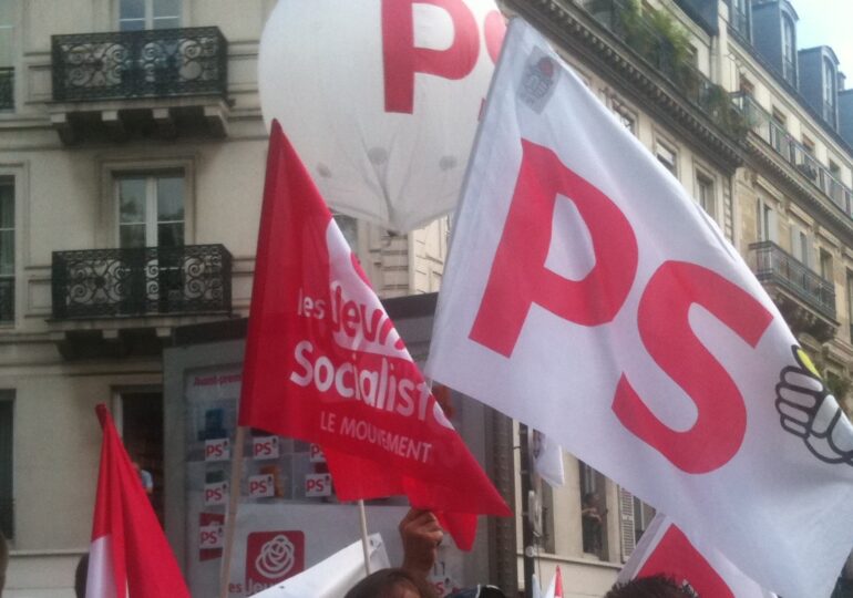 Frantza, cando sas vitòrias sotzialistas cumbinant cun s'ùrtimu atu de Jospin