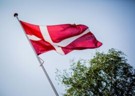 Eletziones danesas, sotzialdemocràticos primos ma in calu. Creschet sa destra