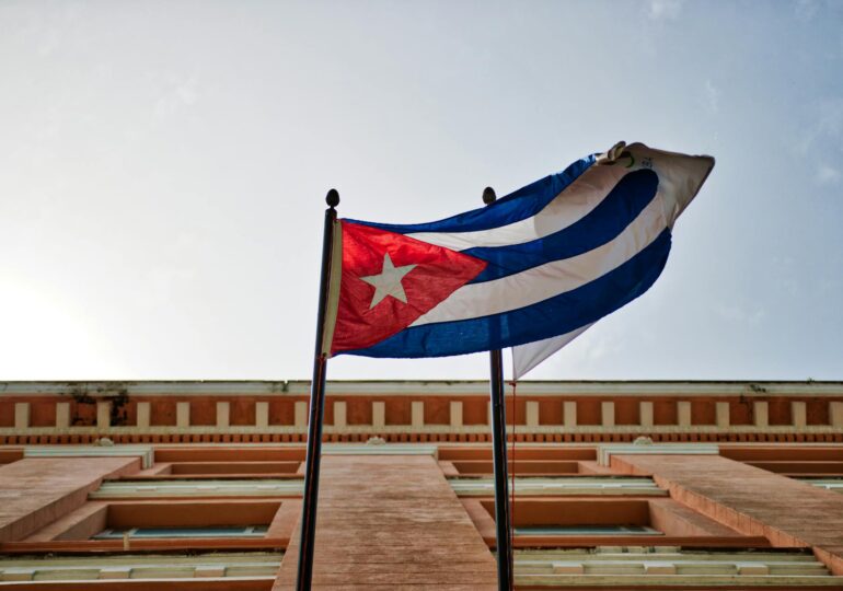 Pro chi Cuba non si rendat, sa solidariedade est una lughe