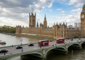 Eletziones britànnicas. Sa crisi de laburistas e cunservadores e sa crèschida de Reform Uk